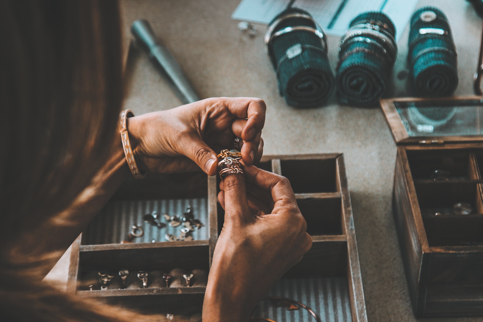 how to start a jewelry cleaning business