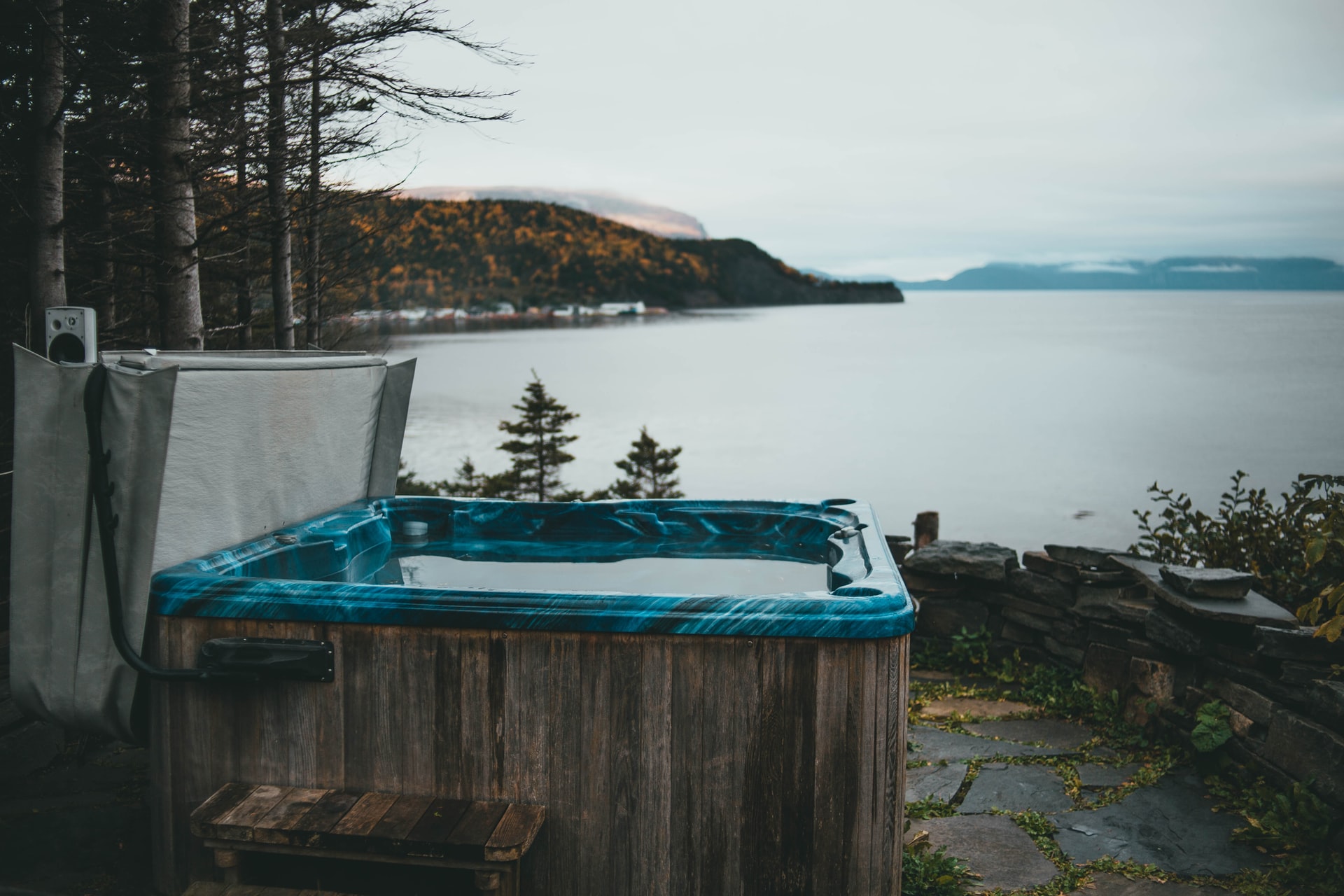 how to start a hot tub rental business