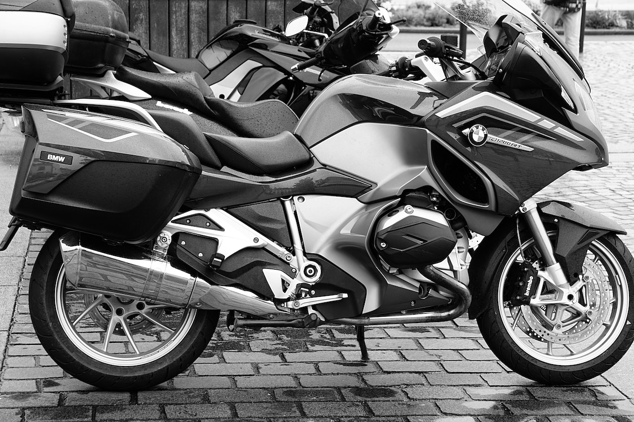 How to start a motorcycle rental business?