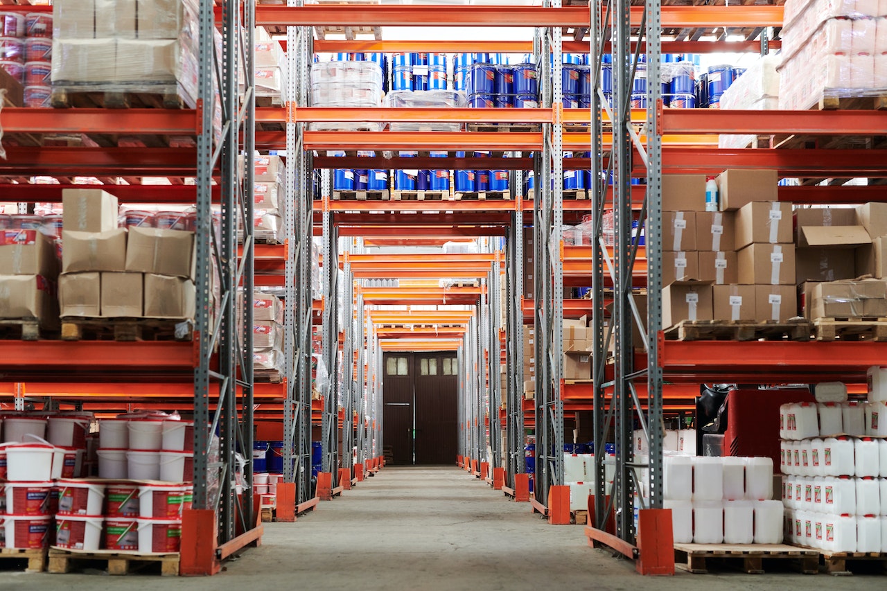 How to start a warehouse rental business?